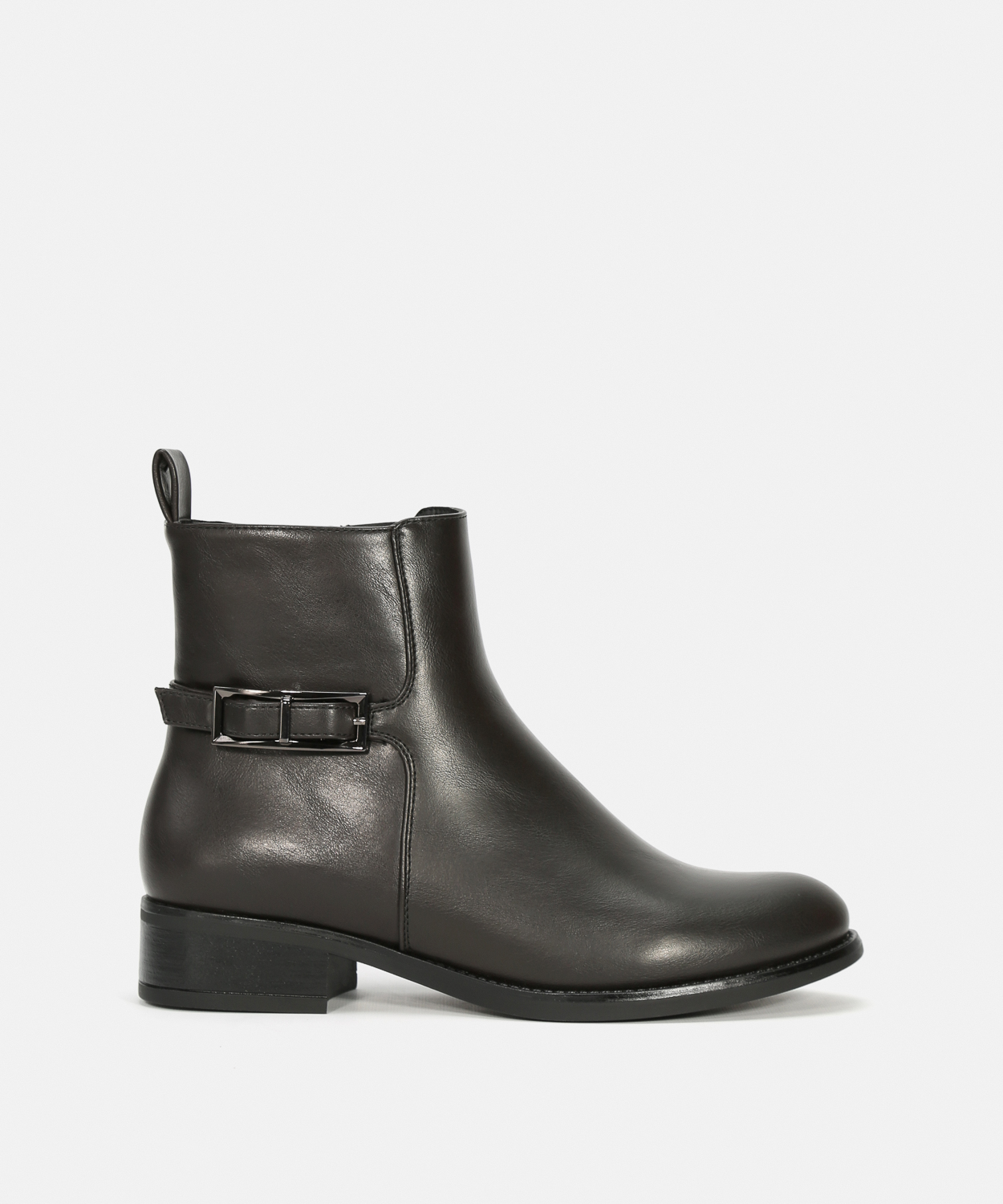 Botines planos hebilla image number null